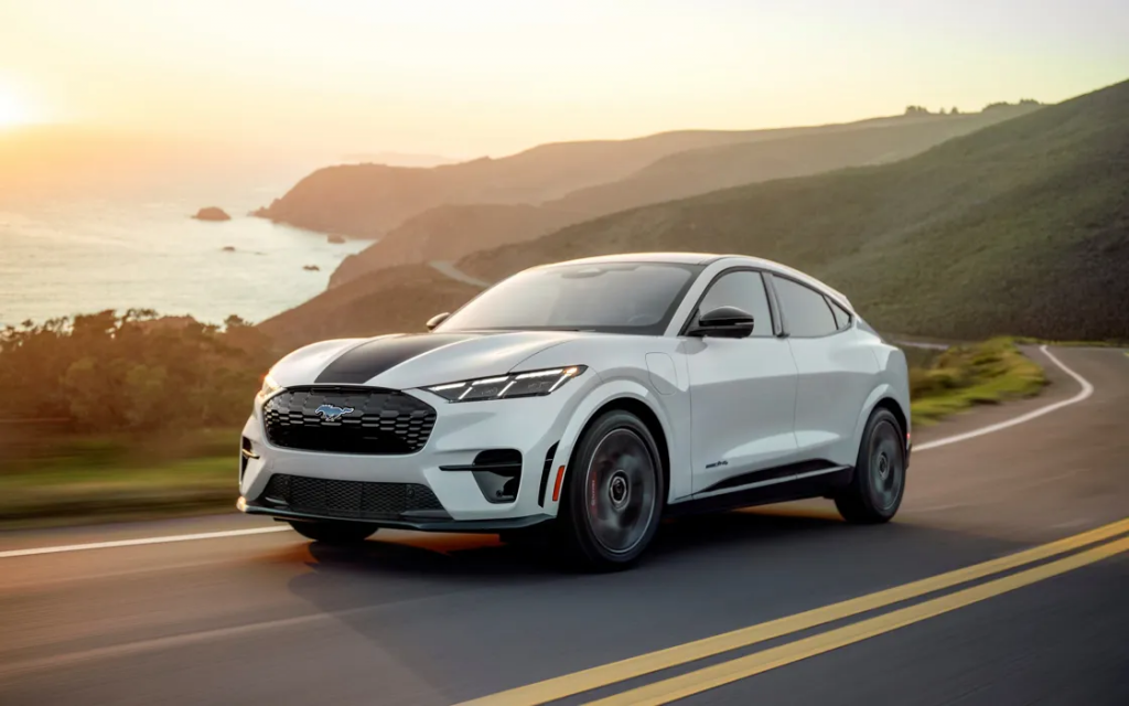 Синева ему к лицу: Ford Mustang Mach-E обзавёлся спецверсией California Special