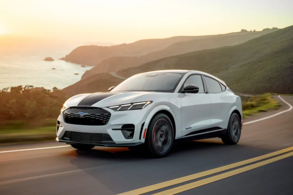 Синева ему к лицу: Ford Mustang Mach-E обзавёлся спецверсией California Special